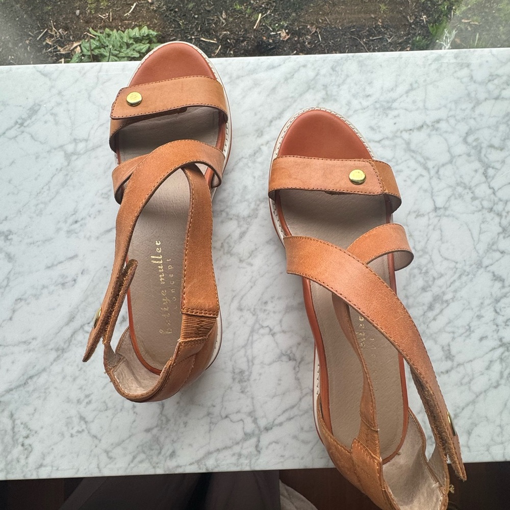 Bettye Muller Tan Leather Sandals